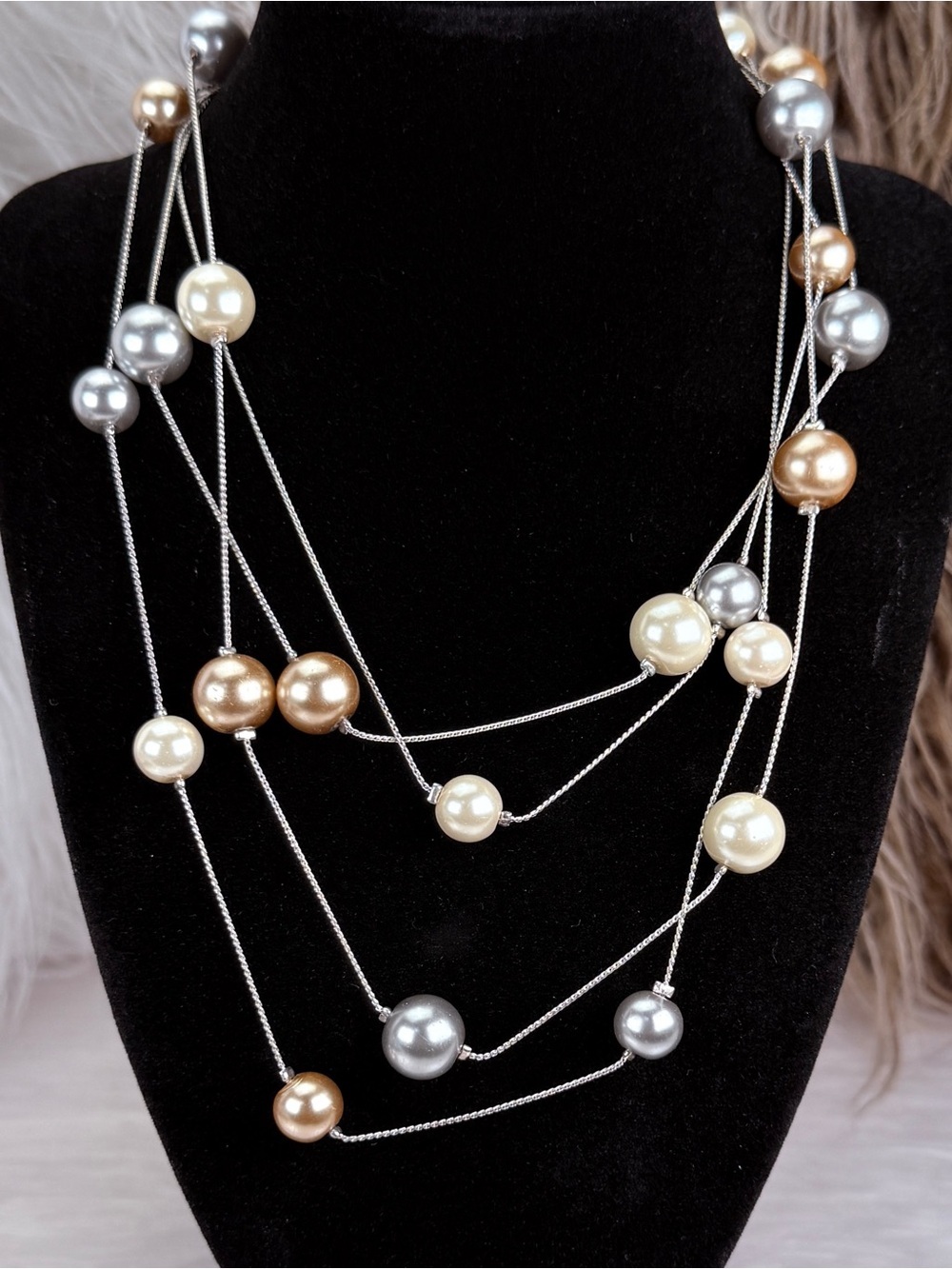 Beautiful Silvertone metallic faux pearls double strand necklace